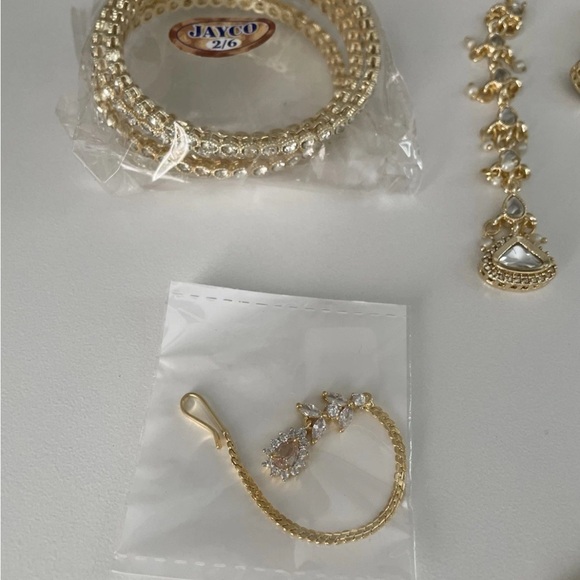 LOT OF THIRTEEN Tikka Ear Ring Necklace Bracelet Indian Etsy Mirraw GOLD PEACH - Picture 12 of 15